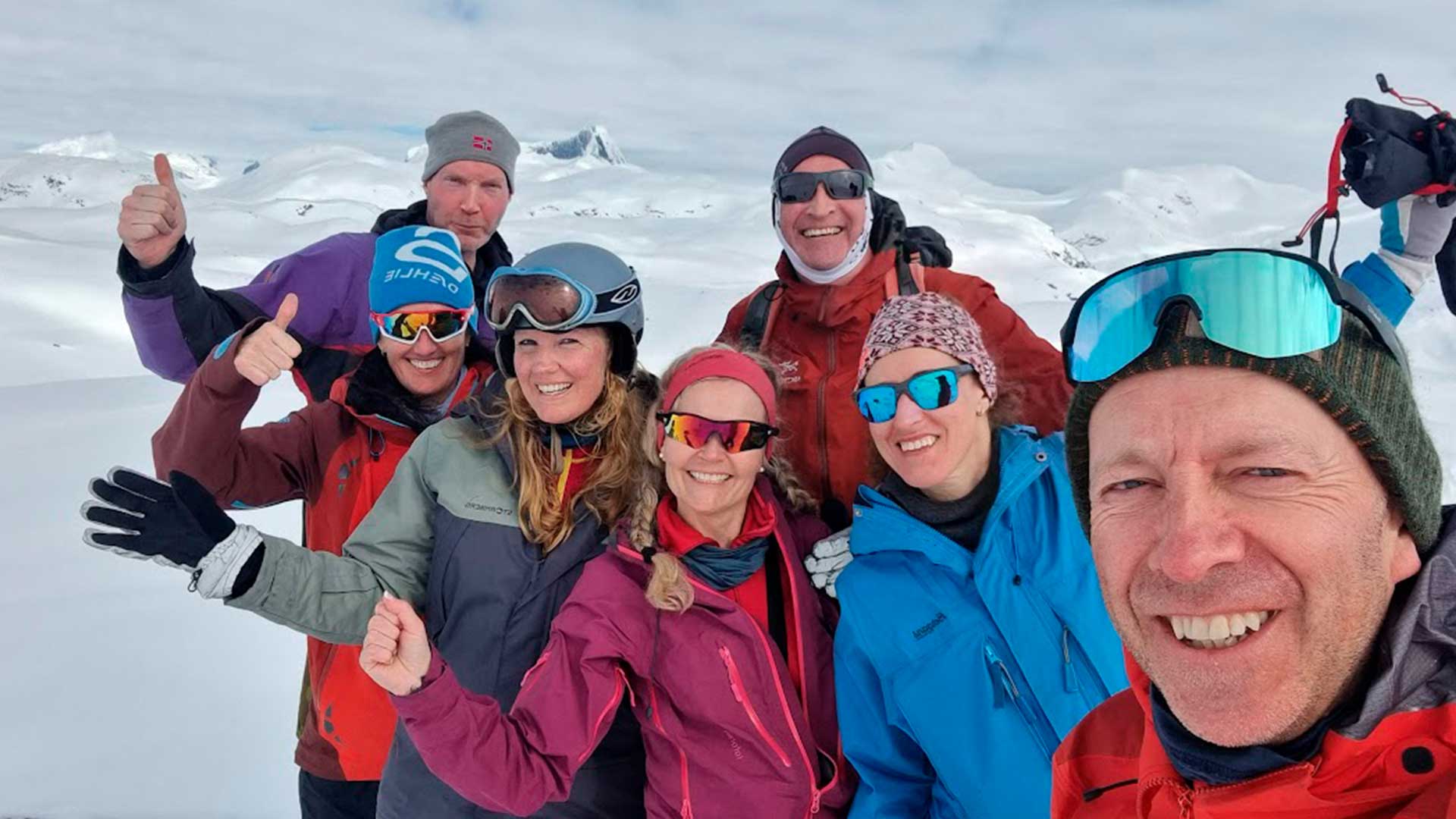 Vårski og topptursamling i Jotunheimen